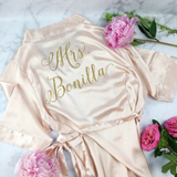 Personalised satin gown - Idee Kreatives