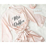 Personalised satin gown - Idee Kreatives